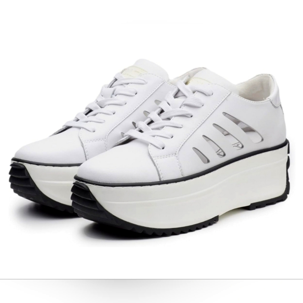 Cult platforms sneakers